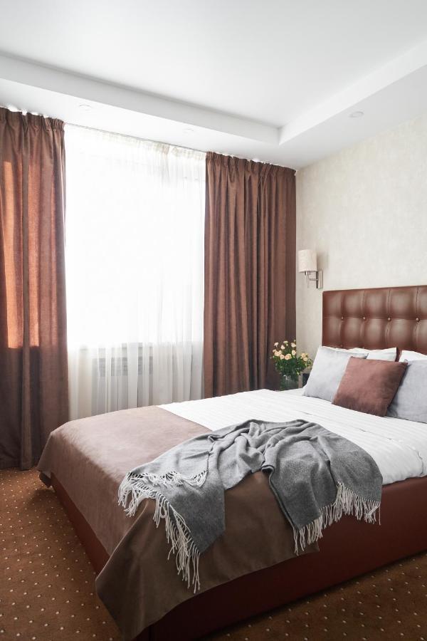 Friendly Hotel Киев Екстериор снимка